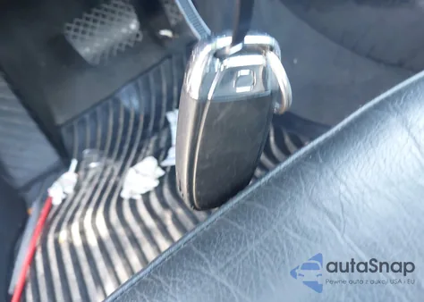 2016 Audi A4 2.0T Premium z USA, uszkodzony, nr VIN WAUBFAFL4GN017764